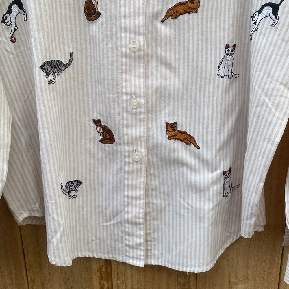 VINTAGE 90s Cat Embroidered Pinstripe Blouse Size Large Cat Lady Teacher Grandma - Picture 6 of 8